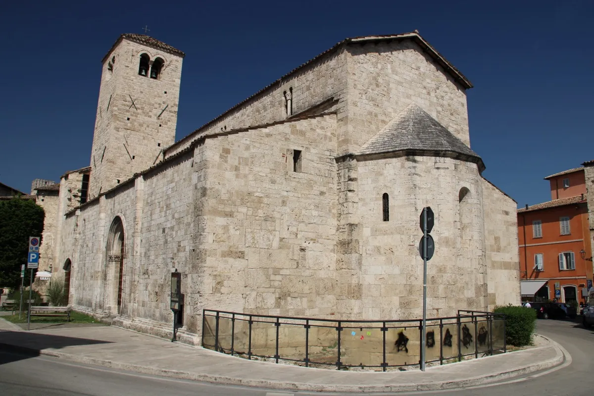 Chiesa dei Santi Vincenzo e Anastasio, immagine 2 della galleria