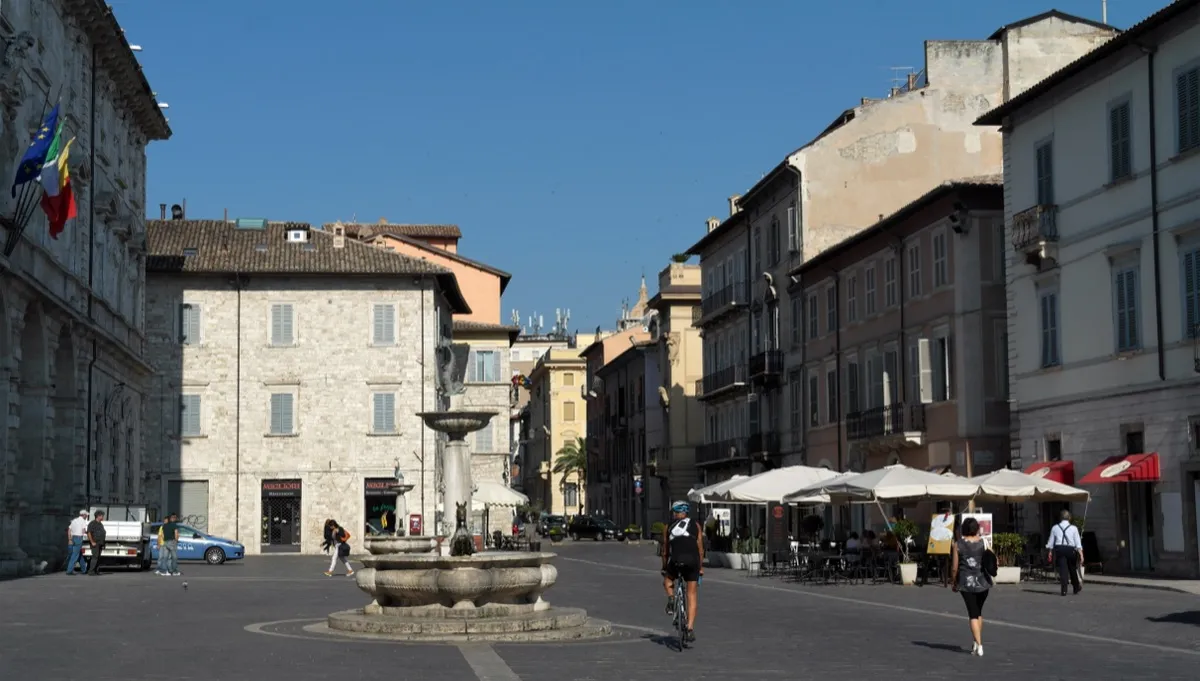Piazza Arringo, immagine 2 della galleria